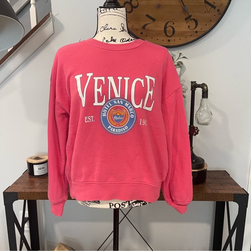 H&M Venice Fleece Lined Pink Sweater